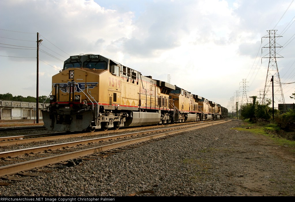 UP 7579, 7513, 7572, and 7509